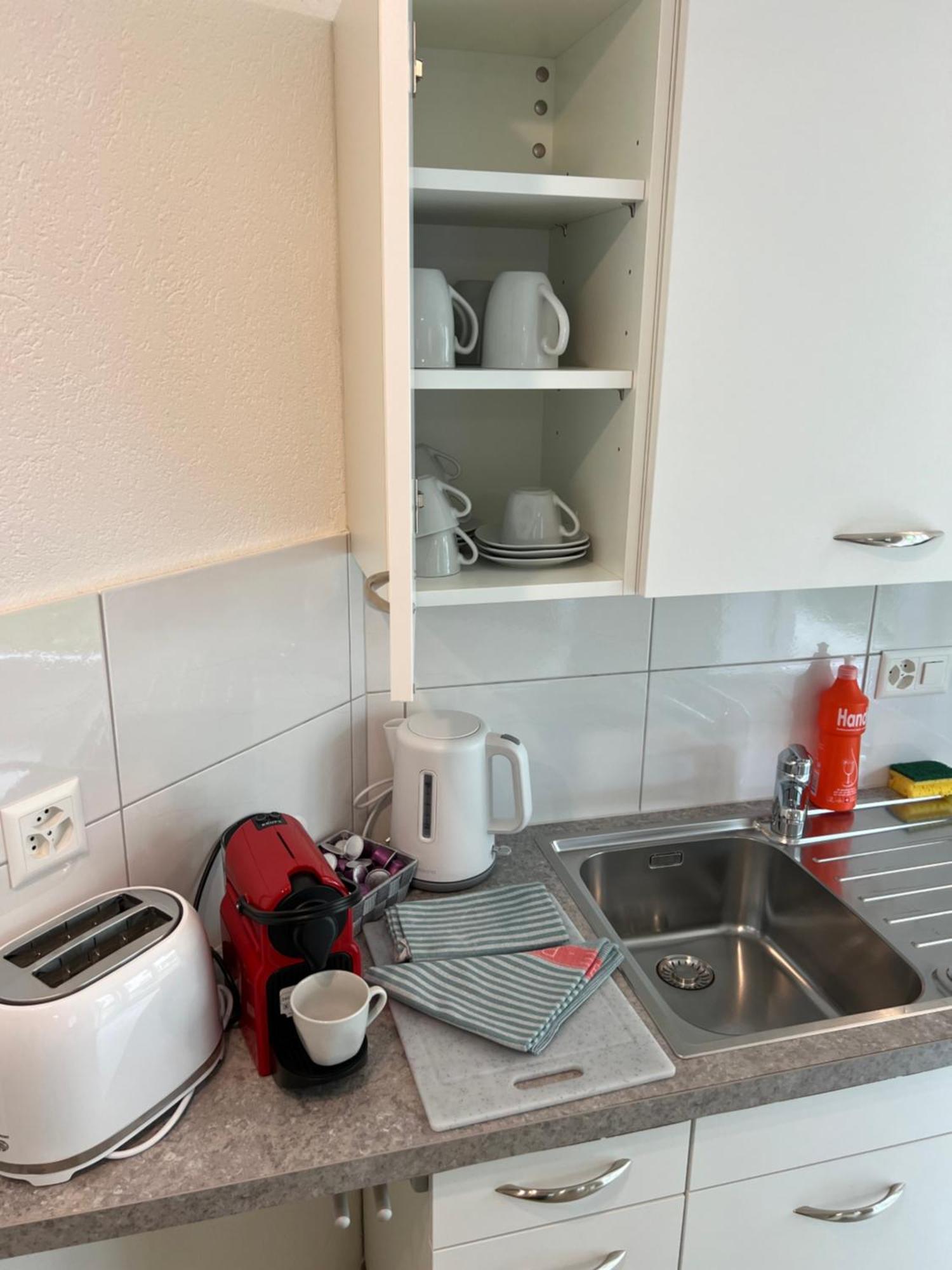 Tom Apartment *